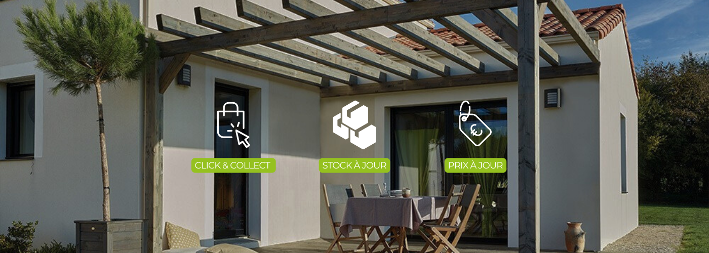 "Terrasse de maison moderne avec pergola en bois. Bannière Koppa mettant en avant ses services : Click & Collect, stock à jour et prix actualisés pour l’achat de matériaux bois et aménagement extérieur."